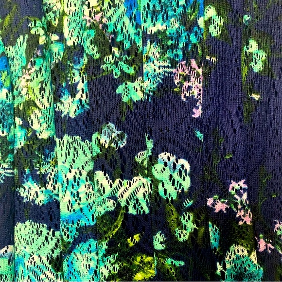 R & K New with tags. Women’s crochet lace dress size 12 - Picture 7 of 10